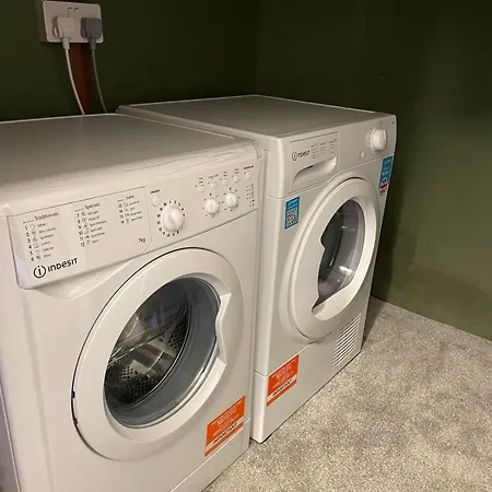 Superb Triple Near Croke Park - 1 Dublin