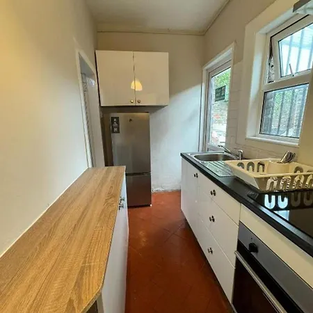 Guest house Superb Triple Near Croke Park - 1 *